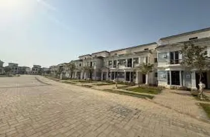 Townhouse - 5 Bedrooms - 5 Bathrooms for sale in Mountain View iCity - 5th Settlement Compounds - The 5th Settlement - New Cairo City - Cairo