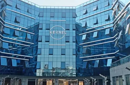 محل تجاري - استوديو - 2 حمامات للبيع في مركز أعمال كيرنيل - شارع التسعين الشمالي - التجمع الخامس - مدينة القاهرة الجديدة - القاهرة