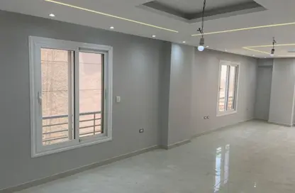 Office Space - Studio - 3 Bathrooms for rent in Mostafa Al Nahas St. - 6th Zone - Nasr City - Cairo