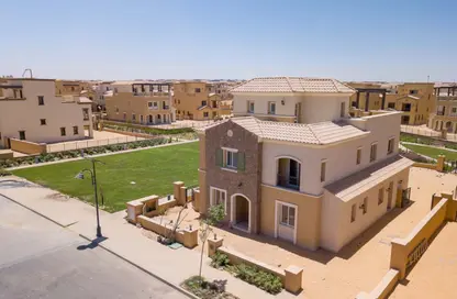 Villa - 5 Bedrooms - 5 Bathrooms for sale in Mivida - 5th Settlement Compounds - The 5th Settlement - New Cairo City - Cairo