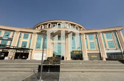 محل تجاري - استوديو - 1 حمام للايجار في شارع التسعين الشمالي - التجمع الخامس - مدينة القاهرة الجديدة - القاهرة