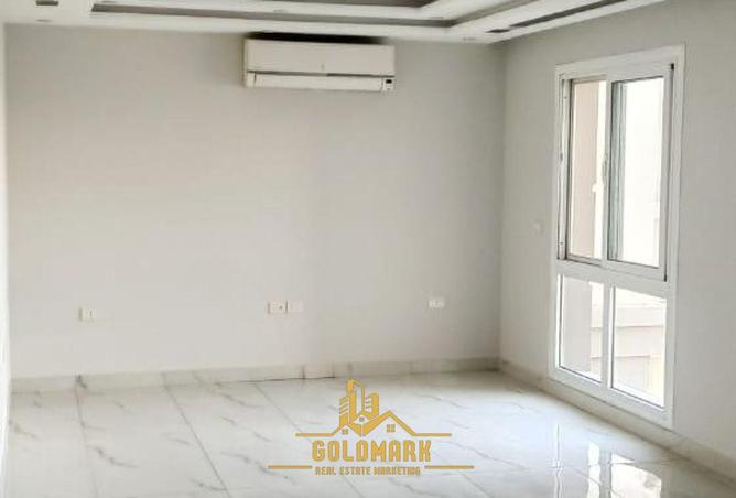 8069172 - Property Image 2