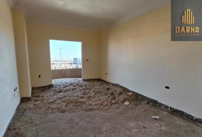 8040302 - Property Image 3