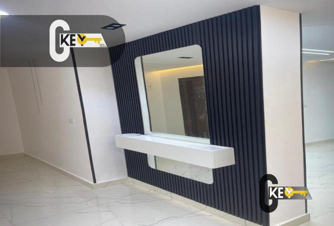 8081506 - Property Image 3