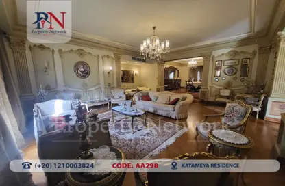 Villa - 6 Bedrooms - 7 Bathrooms for sale in Katameya Residence - The 1st Settlement - New Cairo City - Cairo