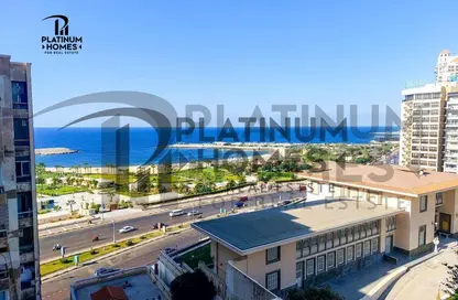 شقة - 3 غرف نوم - 3 حمامات للبيع في زيزينيا - حي شرق - الاسكندرية