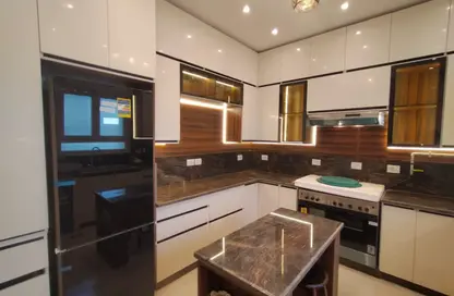 Villa - 3 Bedrooms - 6 Bathrooms for rent in Telal Al Jazeera - Sheikh Zayed Compounds - Sheikh Zayed City - Giza