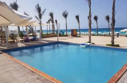 شاليه - 2 غرف نوم - 2 حمامات للبيع في دايركشن وايت - راس الحكمة - الساحل الشمالي