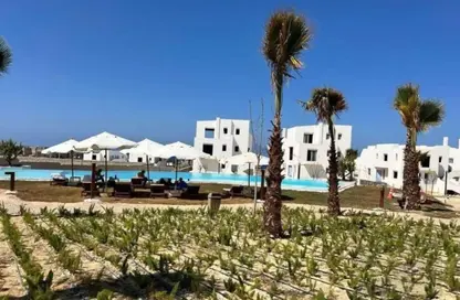 Chalet - 2 Bedrooms - 2 Bathrooms for sale in Jefaira - Ras Al Hekma - North Coast