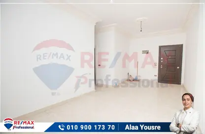 شقة - 3 غرف نوم - 2 حمامات للبيع في شارع ابو قير - الإبراهيمية - حي وسط - الاسكندرية