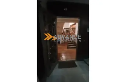 Villa - 7+ Bedrooms - 4 Bathrooms for sale in El Shaheed Mostafa Riad St. - 1st Zone - Nasr City - Cairo