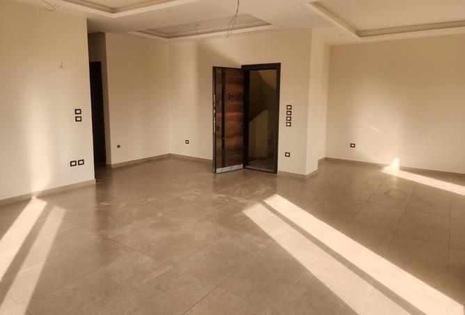 7986987 - Property Image 2