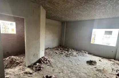 شقة - 4 غرف نوم - 4 حمامات للبيع في شارع عبد الله بن سلمه - المستثمرين الشمالية - مدينة القاهرة الجديدة - القاهرة