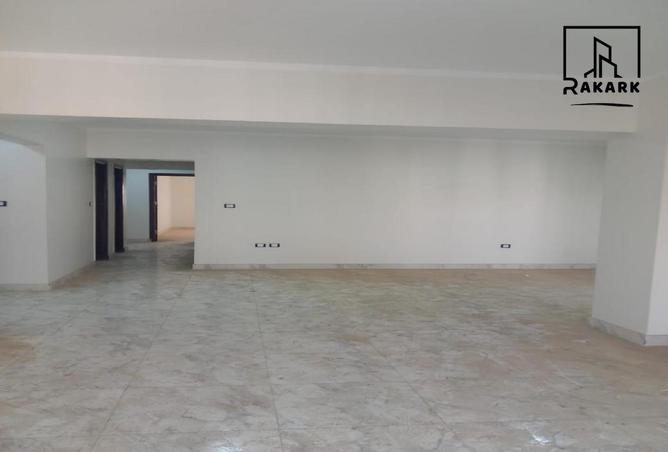 8063807 - Property Main Image
