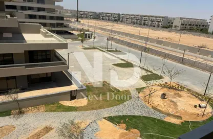 شقة - 3 غرف نوم - 3 حمامات للبيع في كمبوند البروج - كمبوندات الشروق - مدينة الشروق - القاهرة