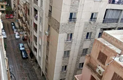 شقة - 3 غرف نوم - 2 حمامات للبيع في سبورتنج - حي شرق - الاسكندرية