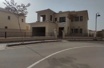 فيلا - 6 غرف نوم - 4 حمامات للبيع في ليفانا - اب تاون كايرو - المقطم - القاهرة