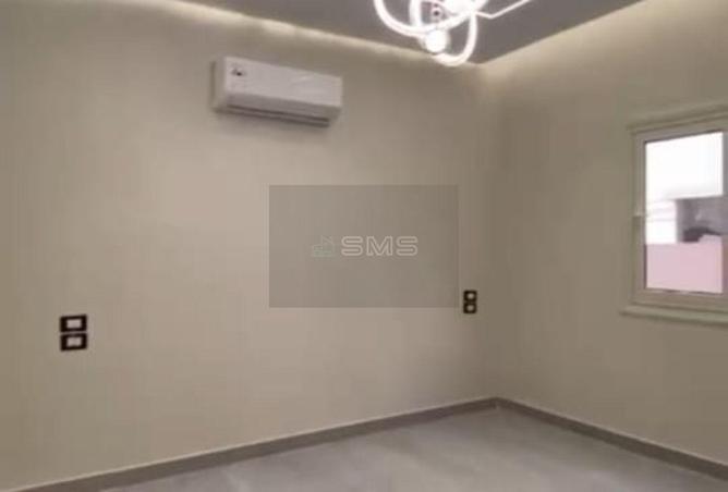 8025275 - Property Image 3