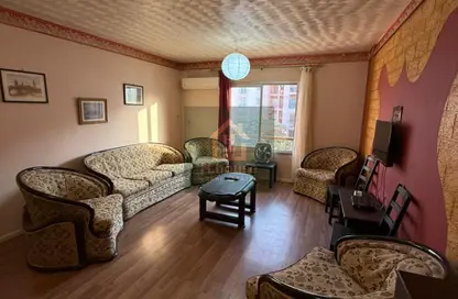 شقة - 2 غرف نوم - 1 حمام للايجار في شارع طه حسين - الرحاب المرحلة الأولى - الرحاب - مدينة القاهرة الجديدة - القاهرة