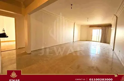 Apartment - 3 Bedrooms - 2 Bathrooms for rent in Smouha Square - Smouha - Hay Sharq - Alexandria