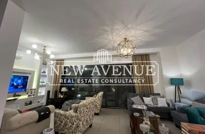 تاون هاوس - 3 غرف نوم - 4 حمامات للبيع في كمبوند البروج - كمبوندات الشروق - مدينة الشروق - القاهرة