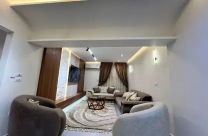 Apartment - 3 Bedrooms - 2 Bathrooms for rent in Hay El Manial - Cairo