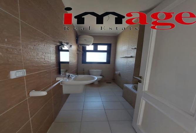 8028835 - Property Image 3