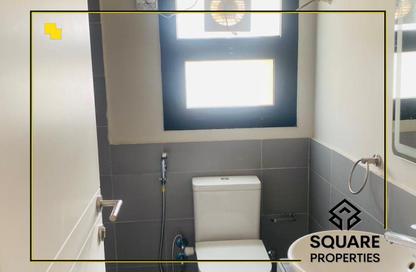 سطح - 1 حمام للايجار في أو ويست - كمبوندات 6 أكتوبر - مدينة 6 أكتوبر - الجيزة