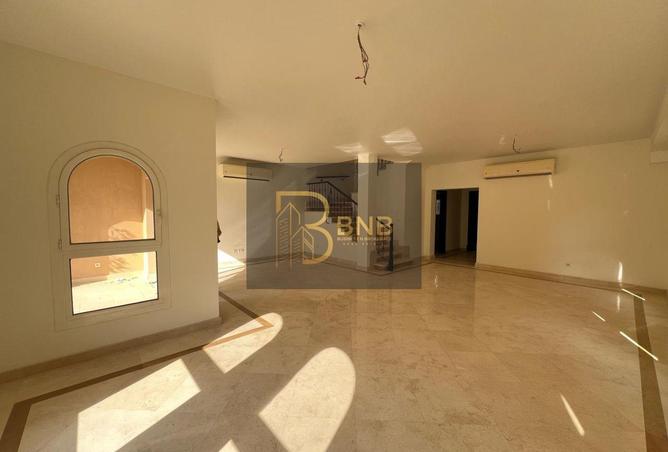 8311207 - Property Image 3