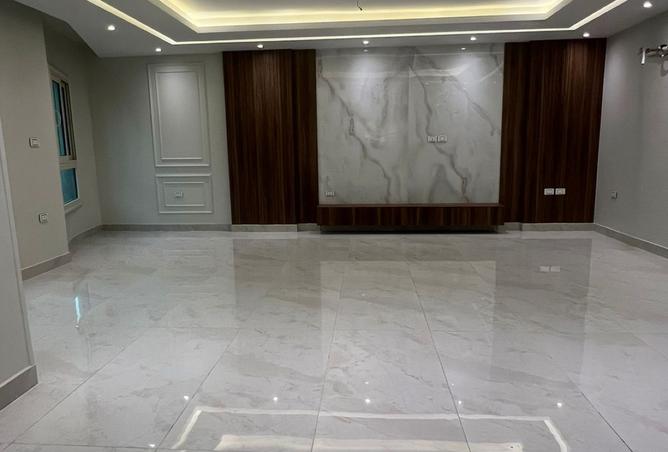 8185941 - Property Main Image