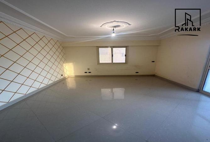 8218329 - Property Image 2