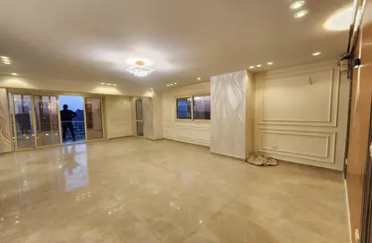 Apartment - 3 Bedrooms - 3 Bathrooms for sale in Mosadak St. - Dokki - Giza