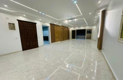Apartment - 3 Bedrooms - 3 Bathrooms for sale in Al Hosary - 6 October City - Giza