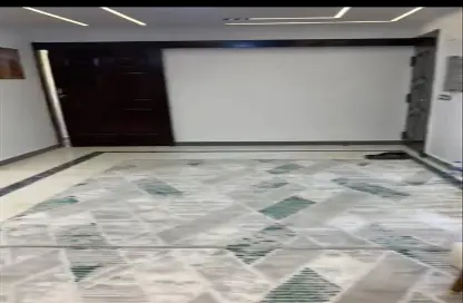 مساحات مكتبية - استوديو - 2 حمامات للايجار في ميدان لبنان - المهندسين - الجيزة