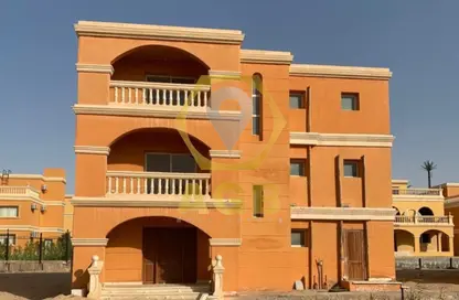 فيلا - 4 غرف نوم - 3 حمامات للبيع في ستيلا هليوبوليس - طريق مصر إسماعيلية الصحراوي - القاهرة