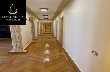 شقة - 3 غرف نوم - 3 حمامات للايجار في سرايات المعادي - حي المعادي - القاهرة