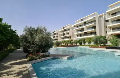 Apartment - 2 Bedrooms - 2 Bathrooms for sale in Lake View Residence - 5th Settlement Compounds - The 5th Settlement - New Cairo City - Cairo