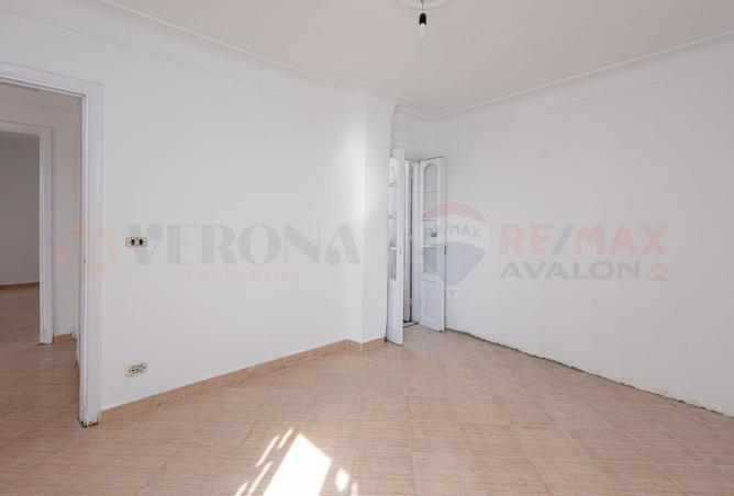 8273354 - Property Image 3