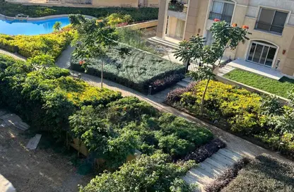 Apartment - 2 Bedrooms - 2 Bathrooms for sale in Stone Residence - 5th Settlement Compounds - The 5th Settlement - New Cairo City - Cairo