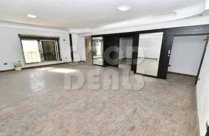 Apartment - 3 Bedrooms - 2 Bathrooms for sale in Ard El Golf - Heliopolis - Masr El Gedida - Cairo