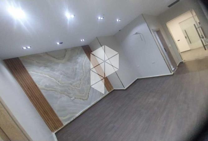 8381987 - Property Image 2