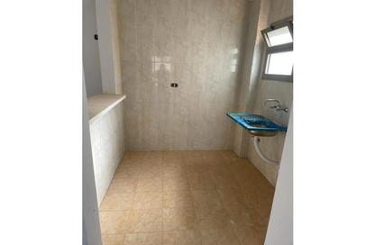 Apartment - 2 Bedrooms - 1 Bathroom for sale in Al Ashrafiya - North Investors Area - New Cairo City - Cairo