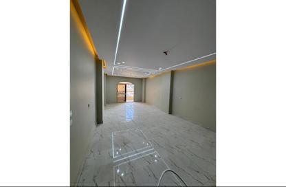 Apartment - 3 Bedrooms - 2 Bathrooms for sale in Al Horreya St. - New Maadi - Hay El Maadi - Cairo