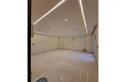 Apartment - 3 Bedrooms - 3 Bathrooms for rent in Mountain View iCity - 5th Settlement Compounds - The 5th Settlement - New Cairo City - Cairo