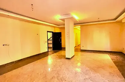 Apartment - 3 Bedrooms - 3 Bathrooms for rent in El Banafseg Apartment Buildings - El Banafseg - New Cairo City - Cairo