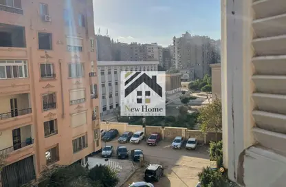 Apartment - 3 Bedrooms - 2 Bathrooms for sale in 6th Zone - Nasr City - Cairo