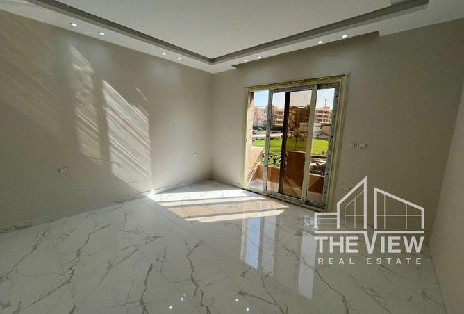 8033276 - Property Image 2