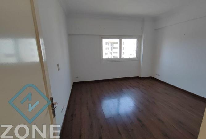 8258773 - Property Image 3