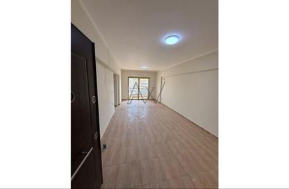Apartment - 2 Bedrooms - 2 Bathrooms for sale in Capital East - Nasr City Compounds - Nasr City - Cairo