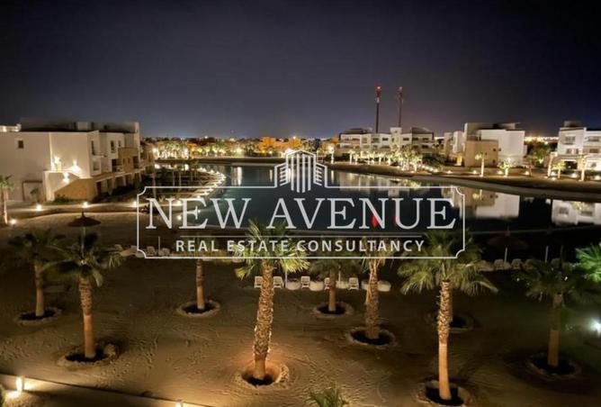 8326100 - Property Image 3